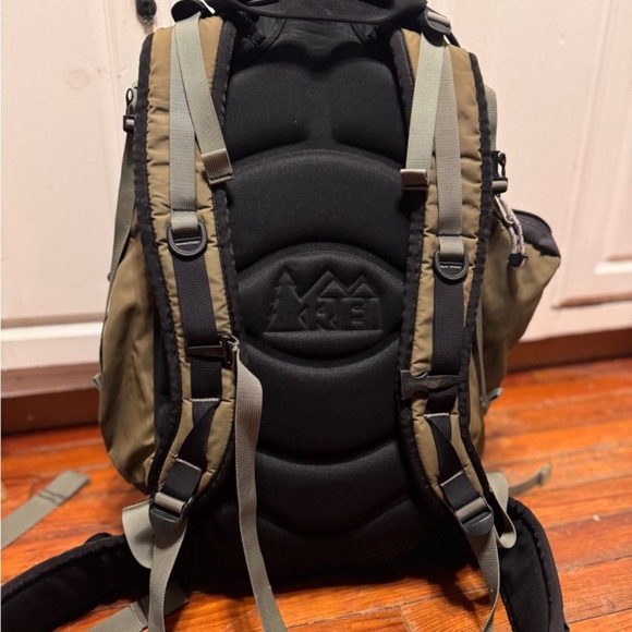 REI Handbags - REI ALPINE backpack travel Europe backpacking hiking forest green